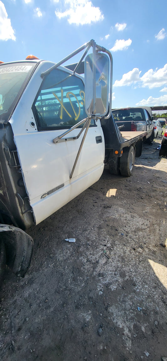 2/2 1999 - 2006 Chevrolet Silverado 3500 | All Parts G - Z | SKU #:M17338 - XD-8