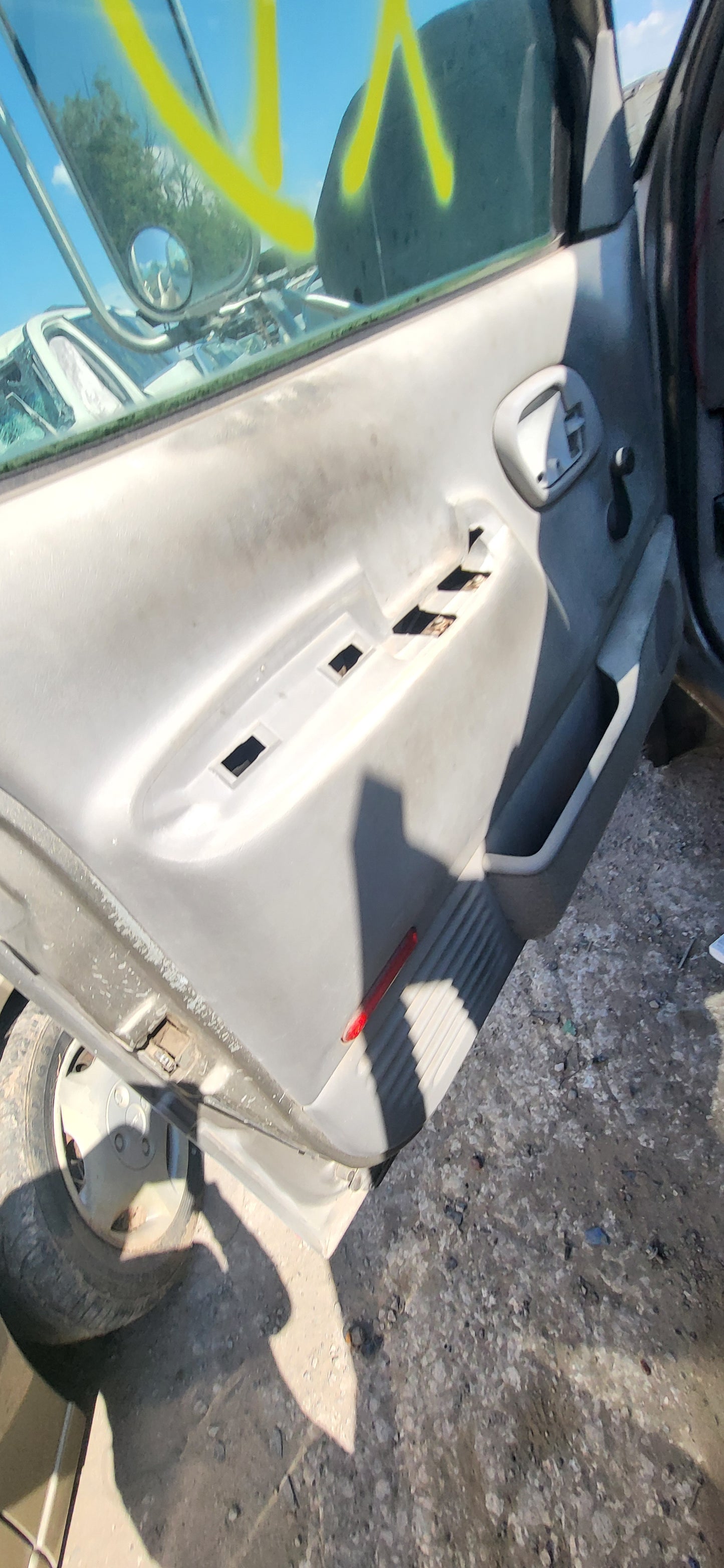 2/2 1999 - 2006 Chevrolet Silverado 3500 | All Parts G - Z | SKU #:M17338 - XD-8