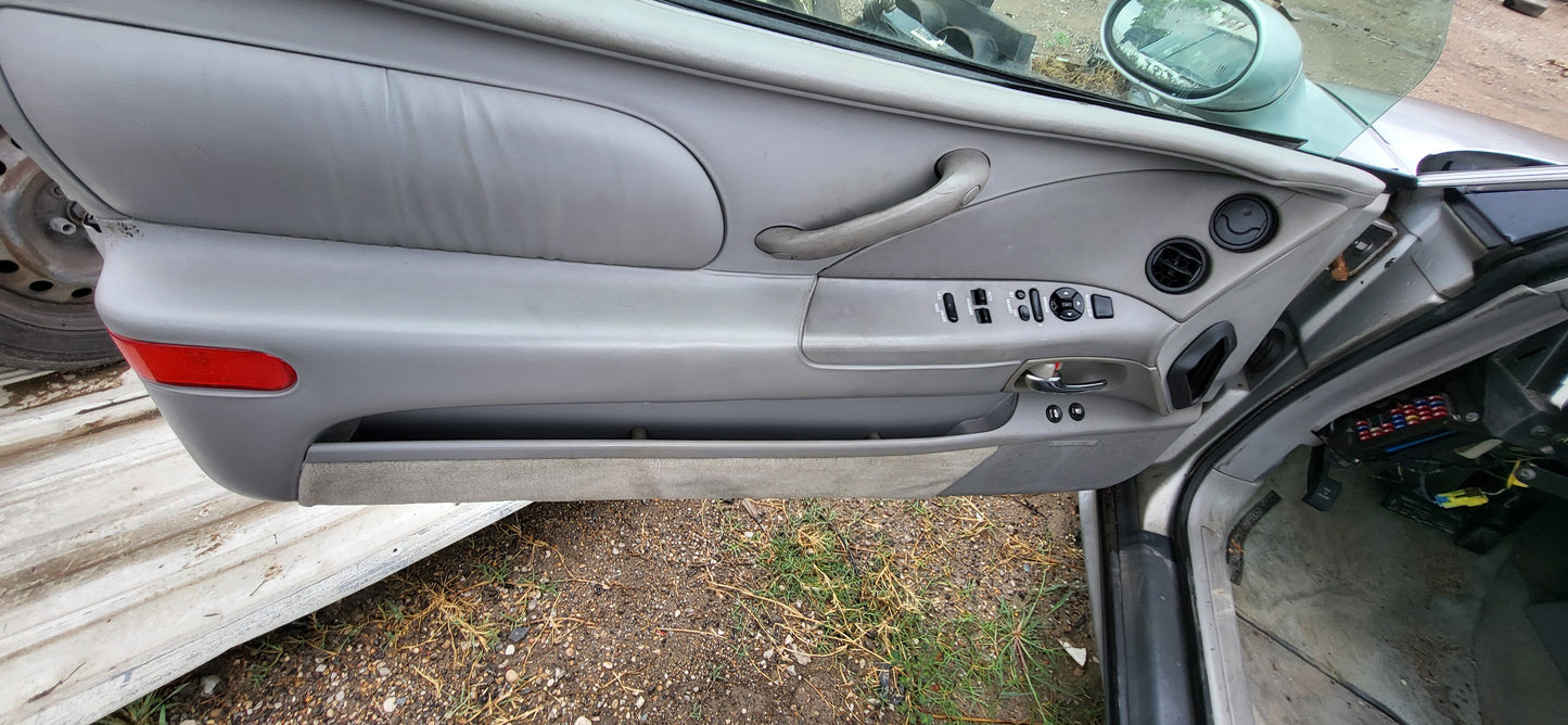 1/2 1995-1999 Buick Riviera | All Parts A - F | SKU #: M17418 XH-8