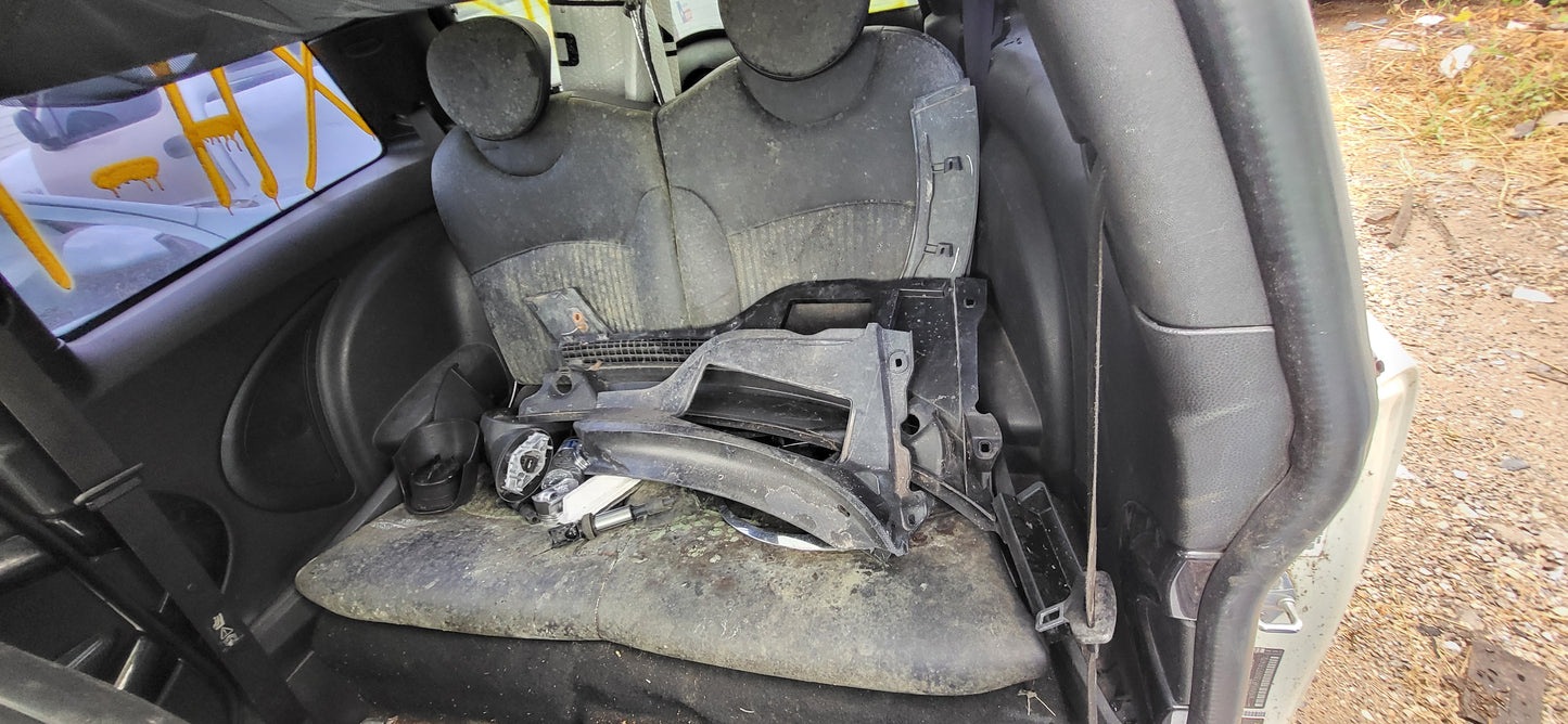 2/2 2007-2013 Mini Cooper | All Parts G - Z | SKU #: M17411 XH-1