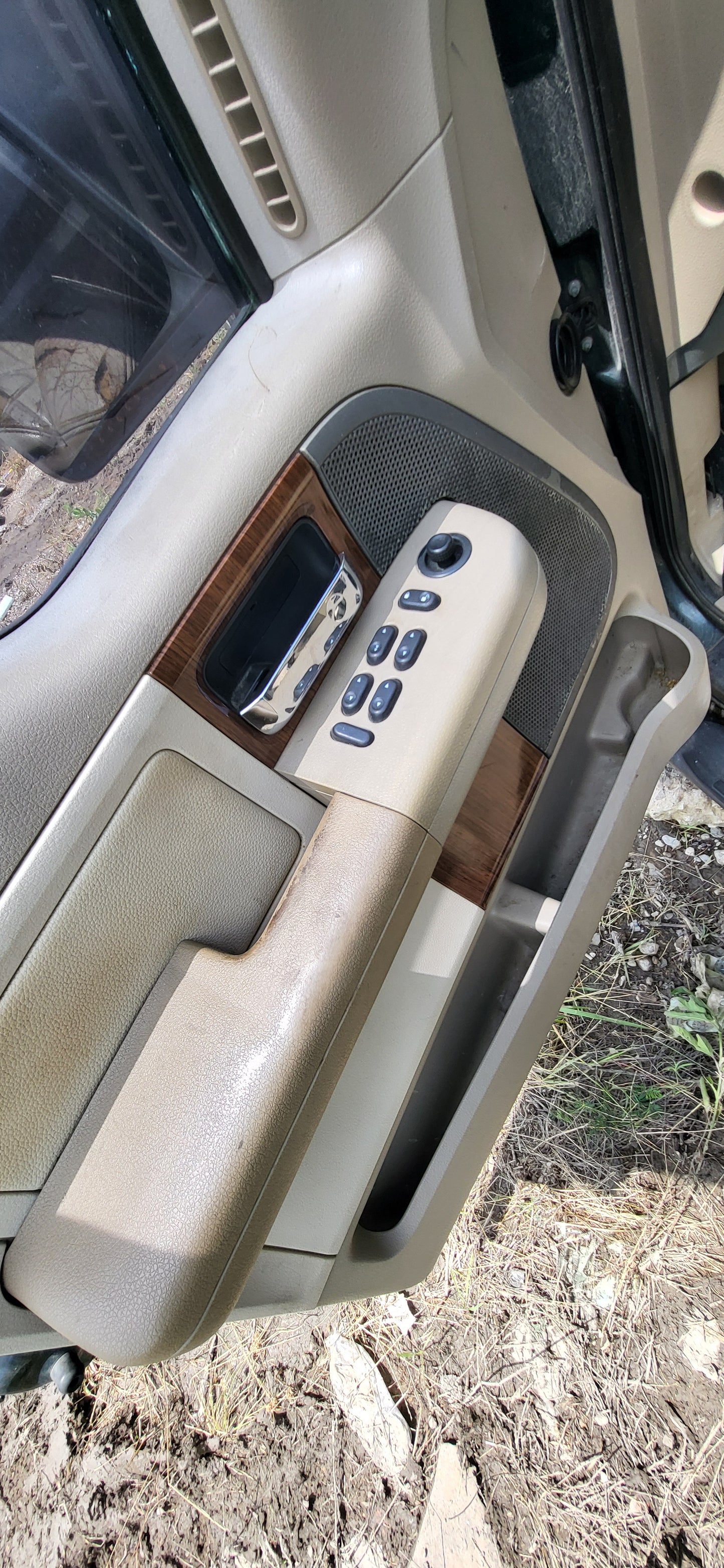 2/2 2004-2008 FORD F150 | All Parts XG-14 | SKU #: M17404
