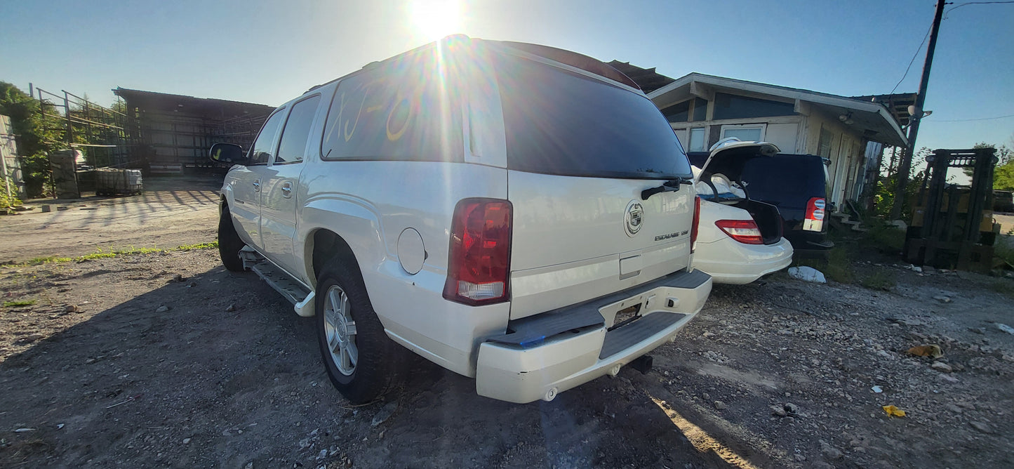 1/2 2002-2006 CADILLAC ESCALADE | All Parts A - F | SKU #: M17458