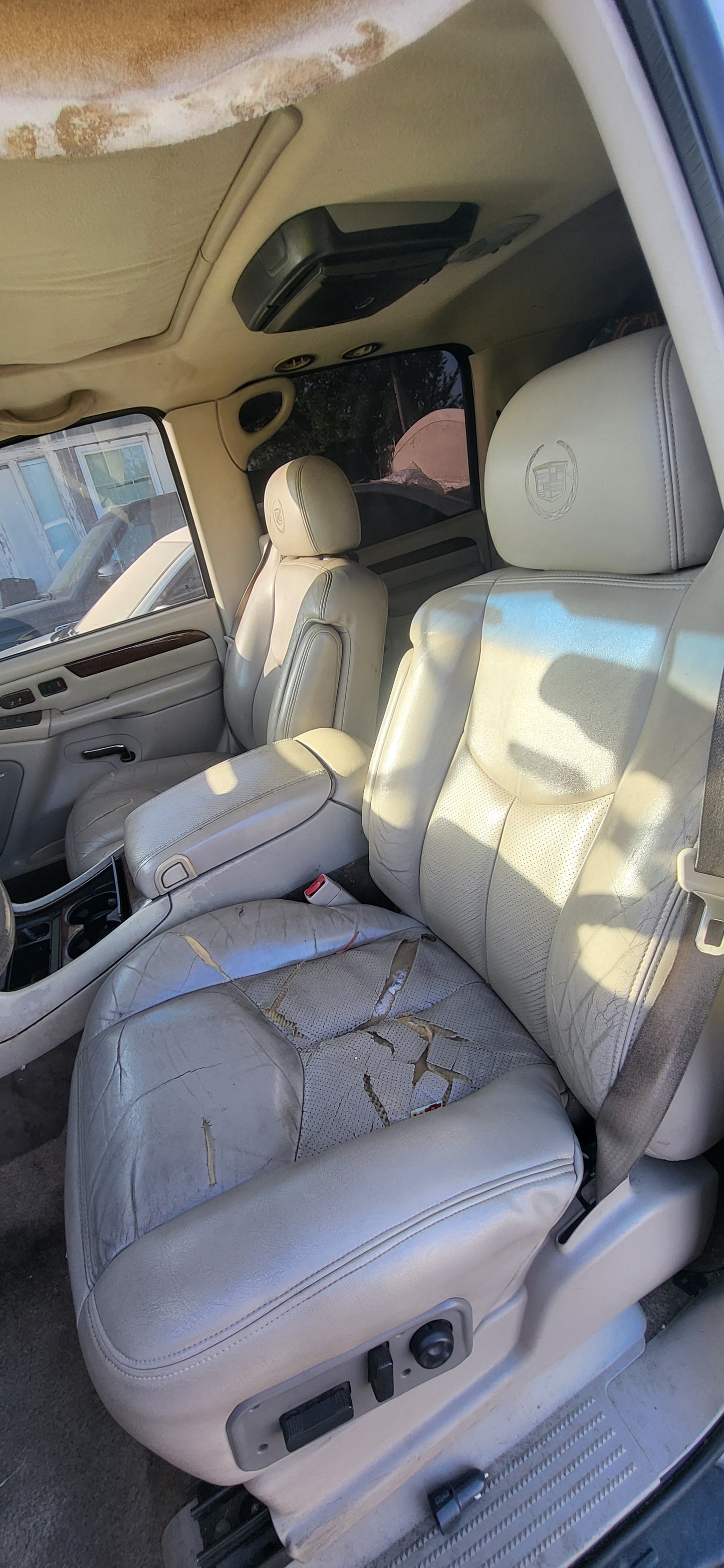 1/2 2002-2006 CADILLAC ESCALADE | All Parts A - F | SKU #: M17458