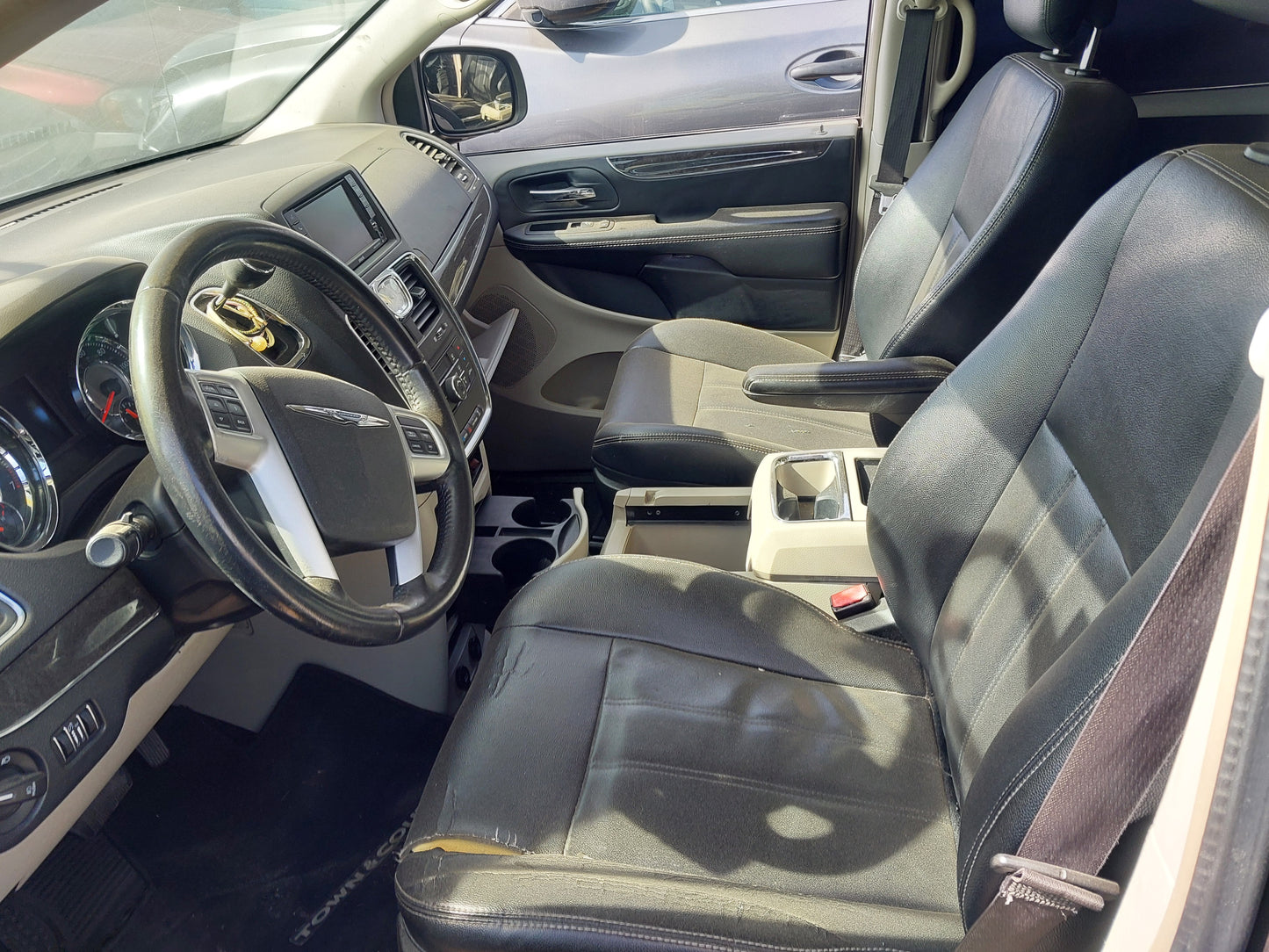 2011-2016 CHRYSLER TOWN & COUNTRY - Stock #: M18700