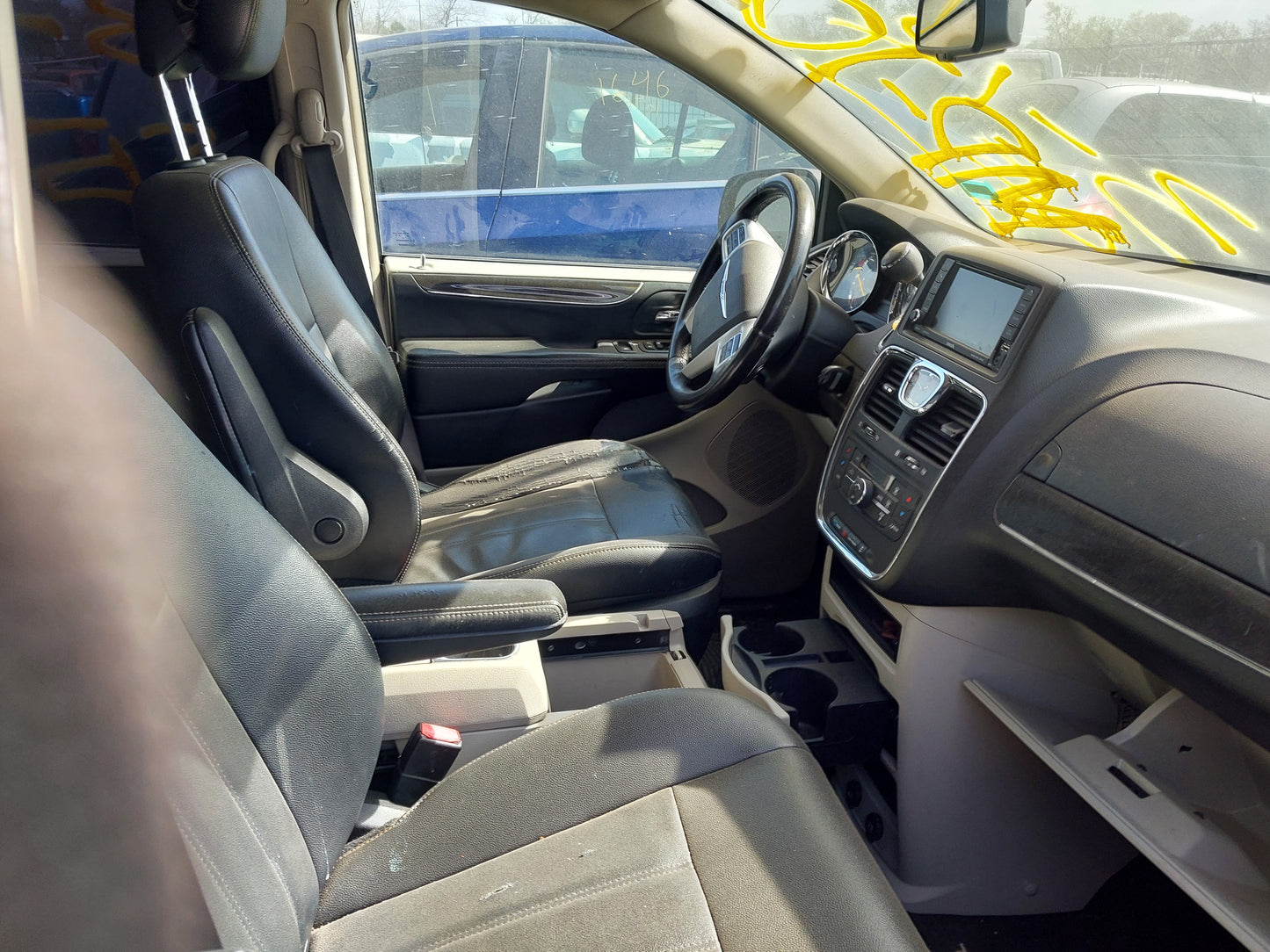 2011-2016 CHRYSLER TOWN & COUNTRY - Stock #: M18700