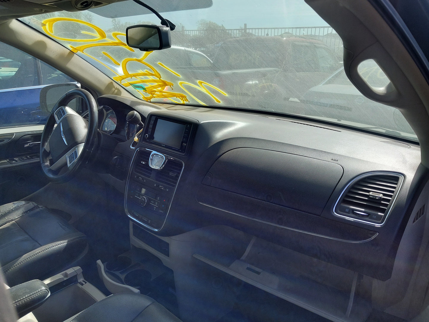 2011-2016 CHRYSLER TOWN & COUNTRY - Stock #: M18700