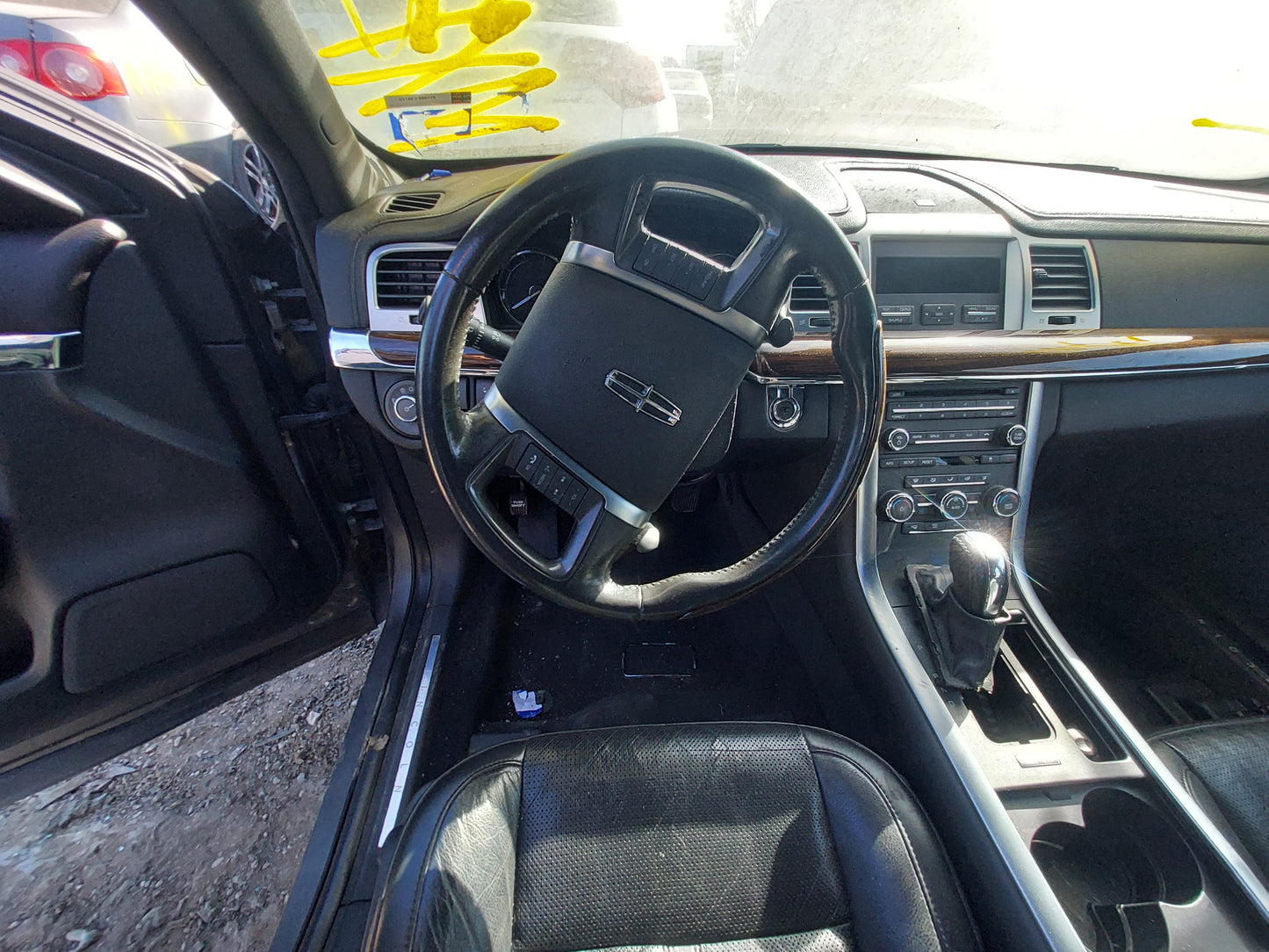 2011 LINCOLN MKS - STOCK # M18171