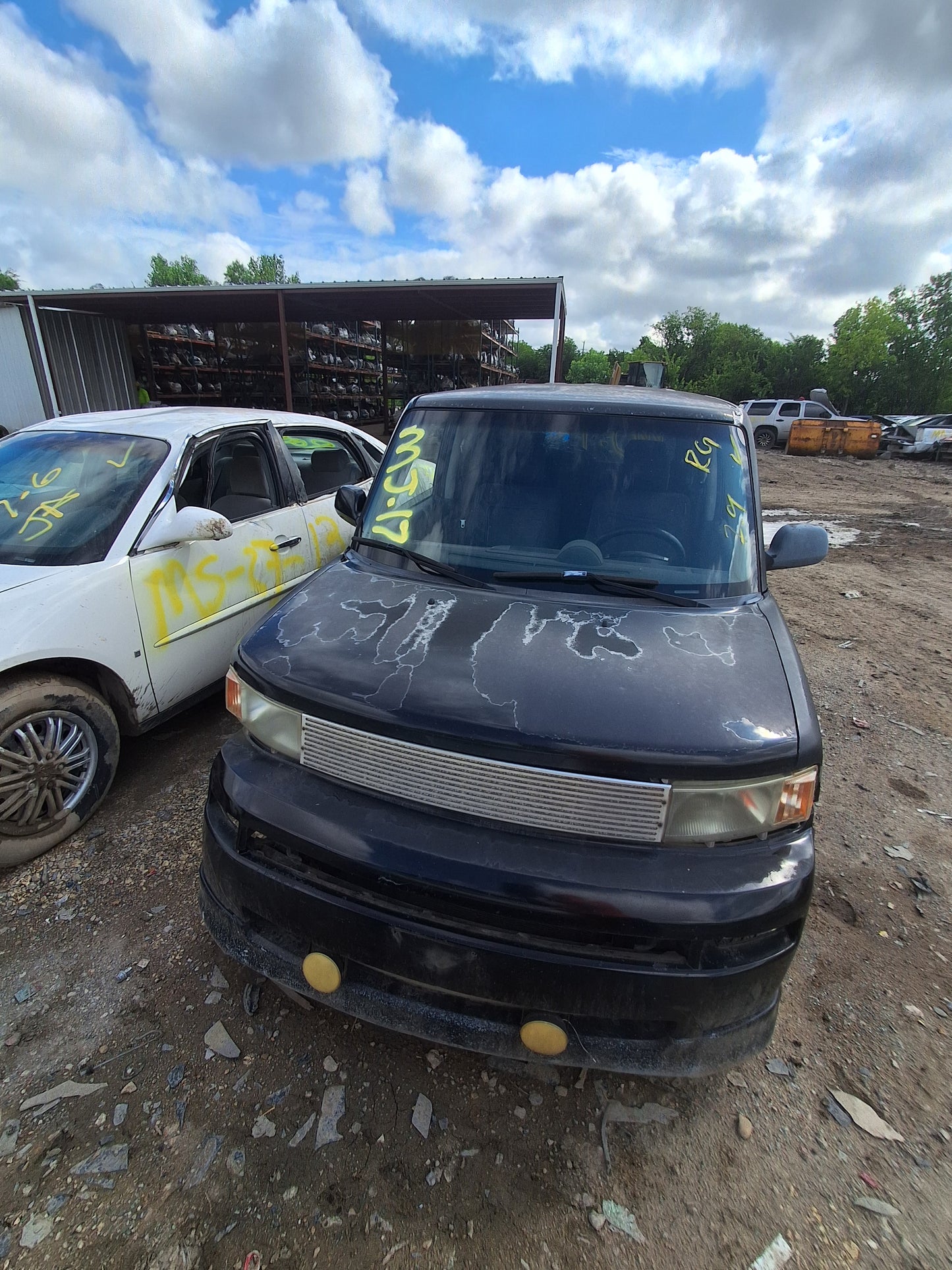 2004-2006  SCION XB- PARTING OUT-MJ-17 - Stock #:M19387