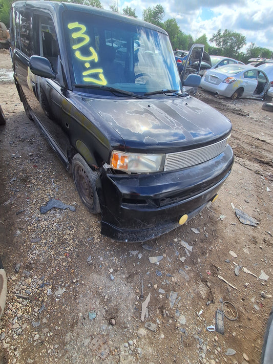 2004-2006  SCION XB- PARTING OUT-MJ-17 - Stock #:M19387