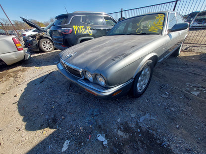 2003-2007 Jaguar XJ8 - Stock #: M18210