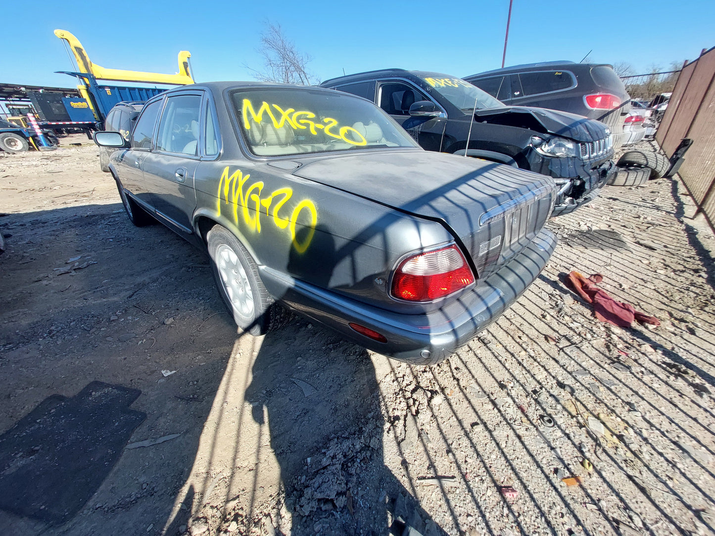 2003-2007 Jaguar XJ8 - Stock #: M18210