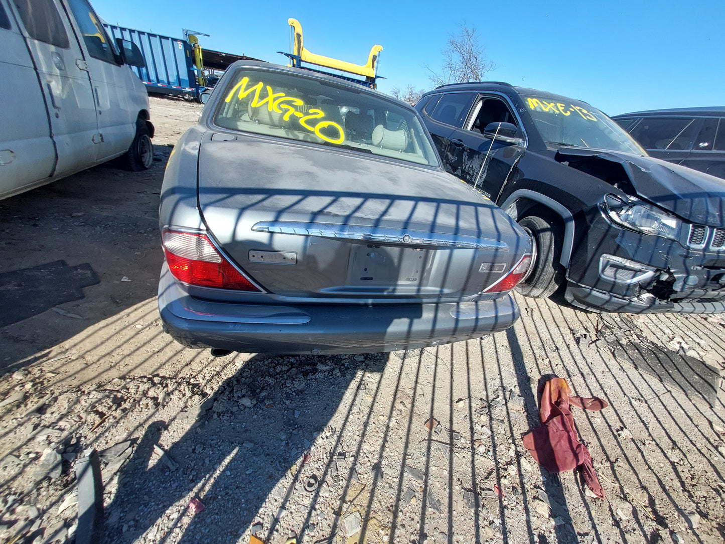 2003-2007 Jaguar XJ8 - Stock #: M18210