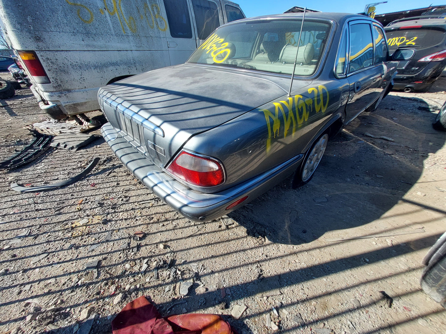 2003-2007 Jaguar XJ8 - Stock #: M18210