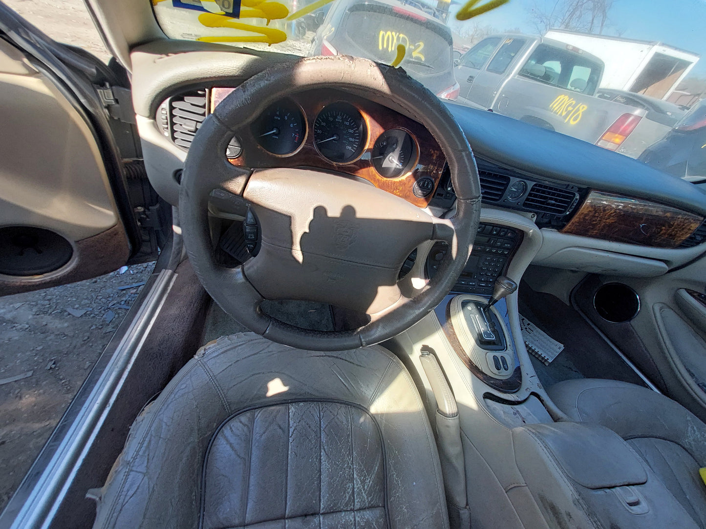 2003-2007 Jaguar XJ8 - Stock #: M18210