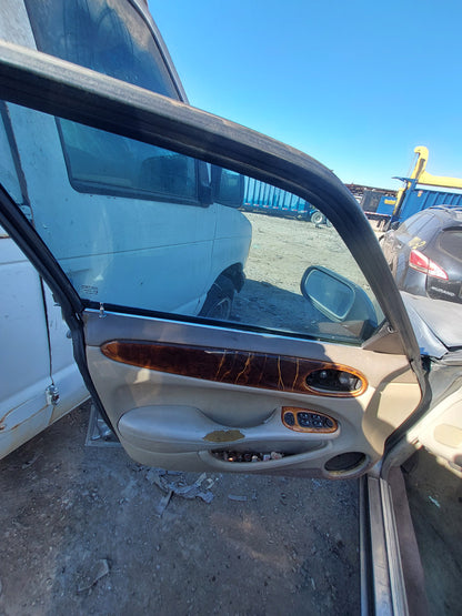 2003-2007 Jaguar XJ8 - Stock #: M18210