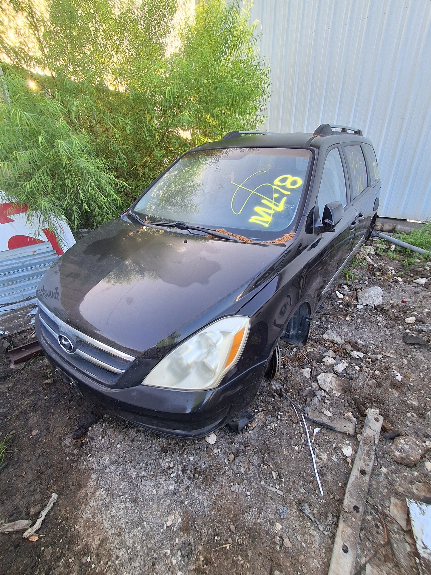 2008 Hyundai Entourage - Stock #: M19428 - ML-18