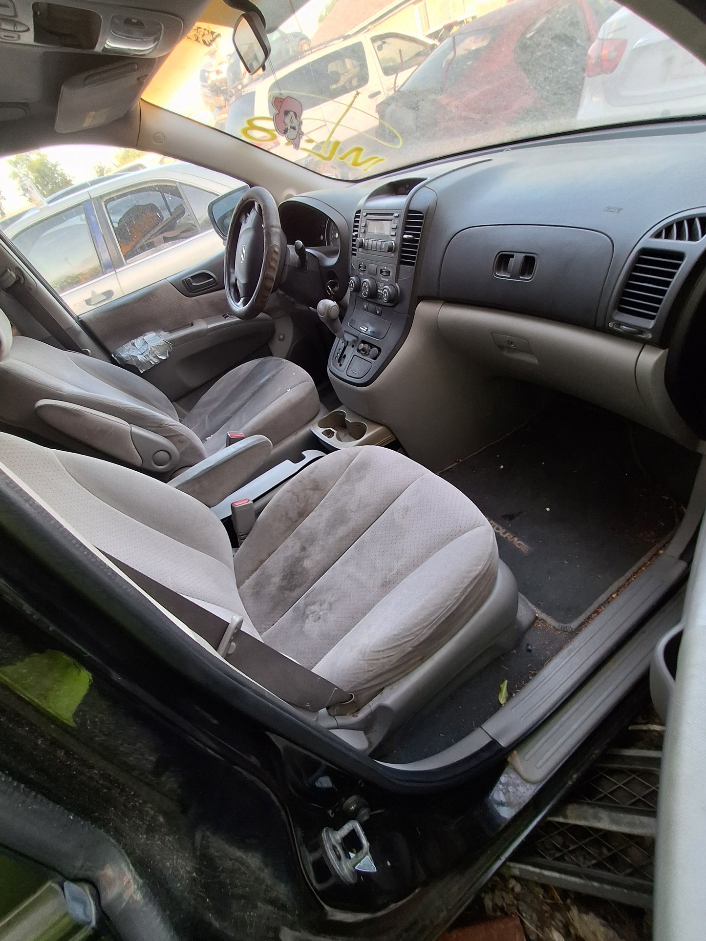 2008 Hyundai Entourage - Stock #: M19428 - ML-18