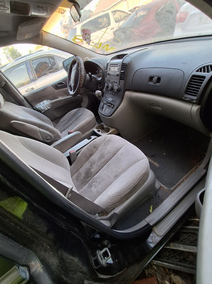 2008 Hyundai Entourage - Stock #: M19428 - ML-18