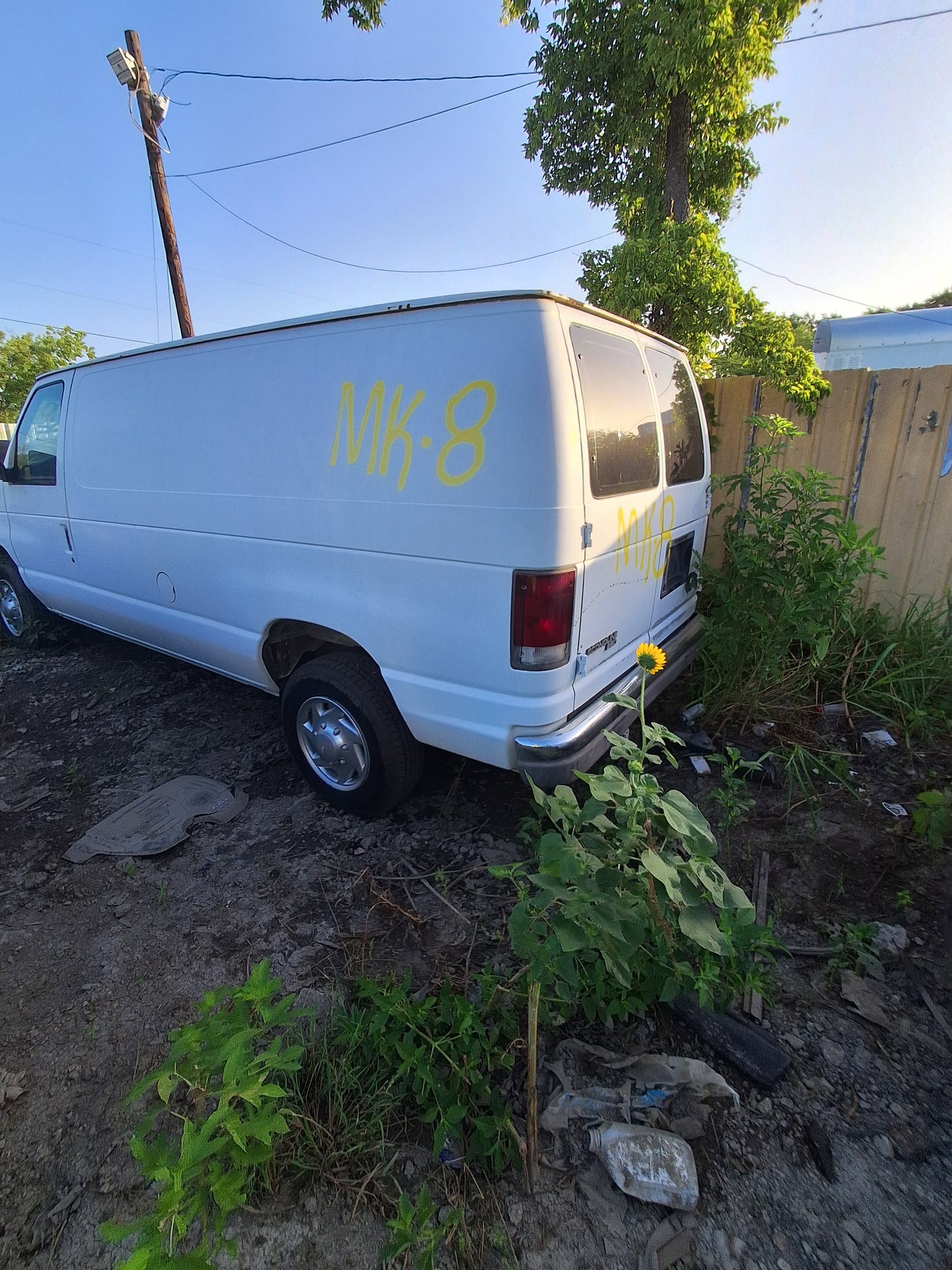 1994 - 1995 Ford E250 - Stock #: M19398 MK-8