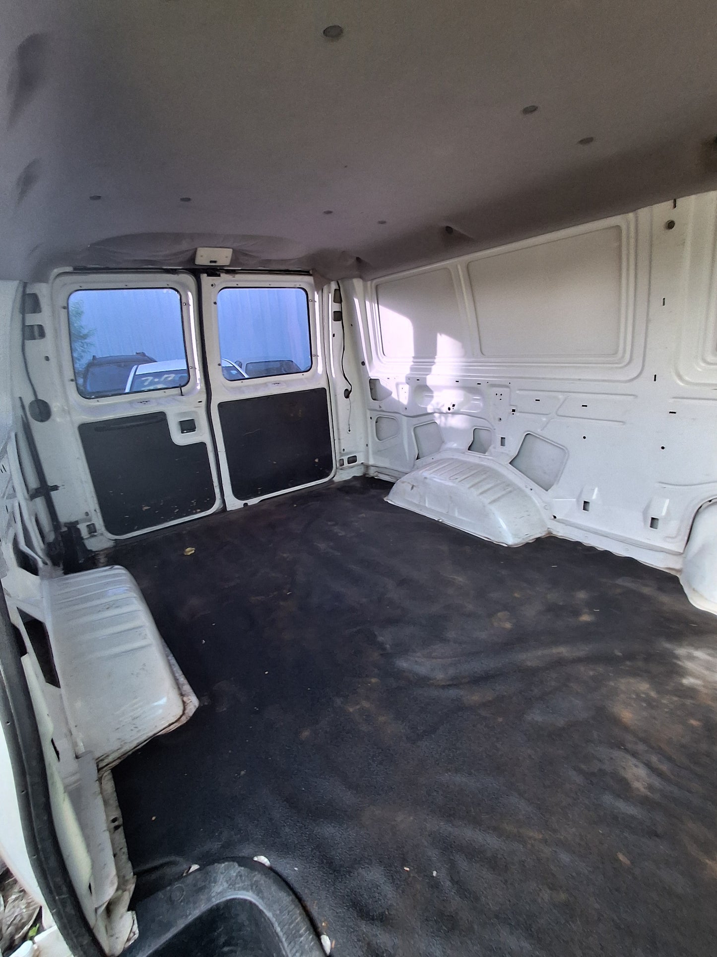 1994 - 1995 Ford E250 - Stock #: M19398 MK-8