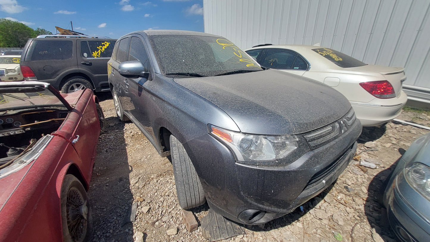 2014 Mitsubishi Outlander - Stock #: M18760 - MS-10