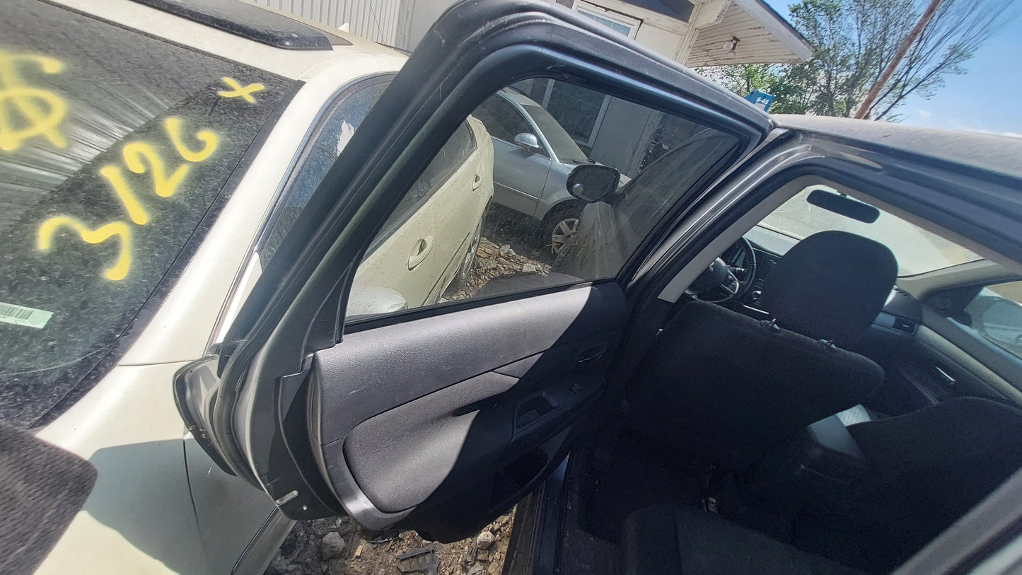 2014 Mitsubishi Outlander - Stock #: M18760 - MS-10