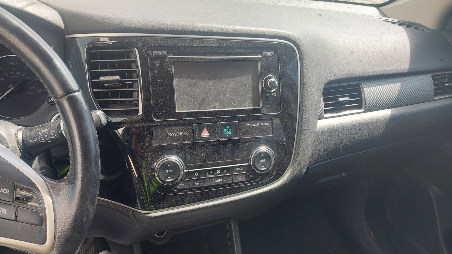 2014 Mitsubishi Outlander - Stock #: M18760 - MS-10