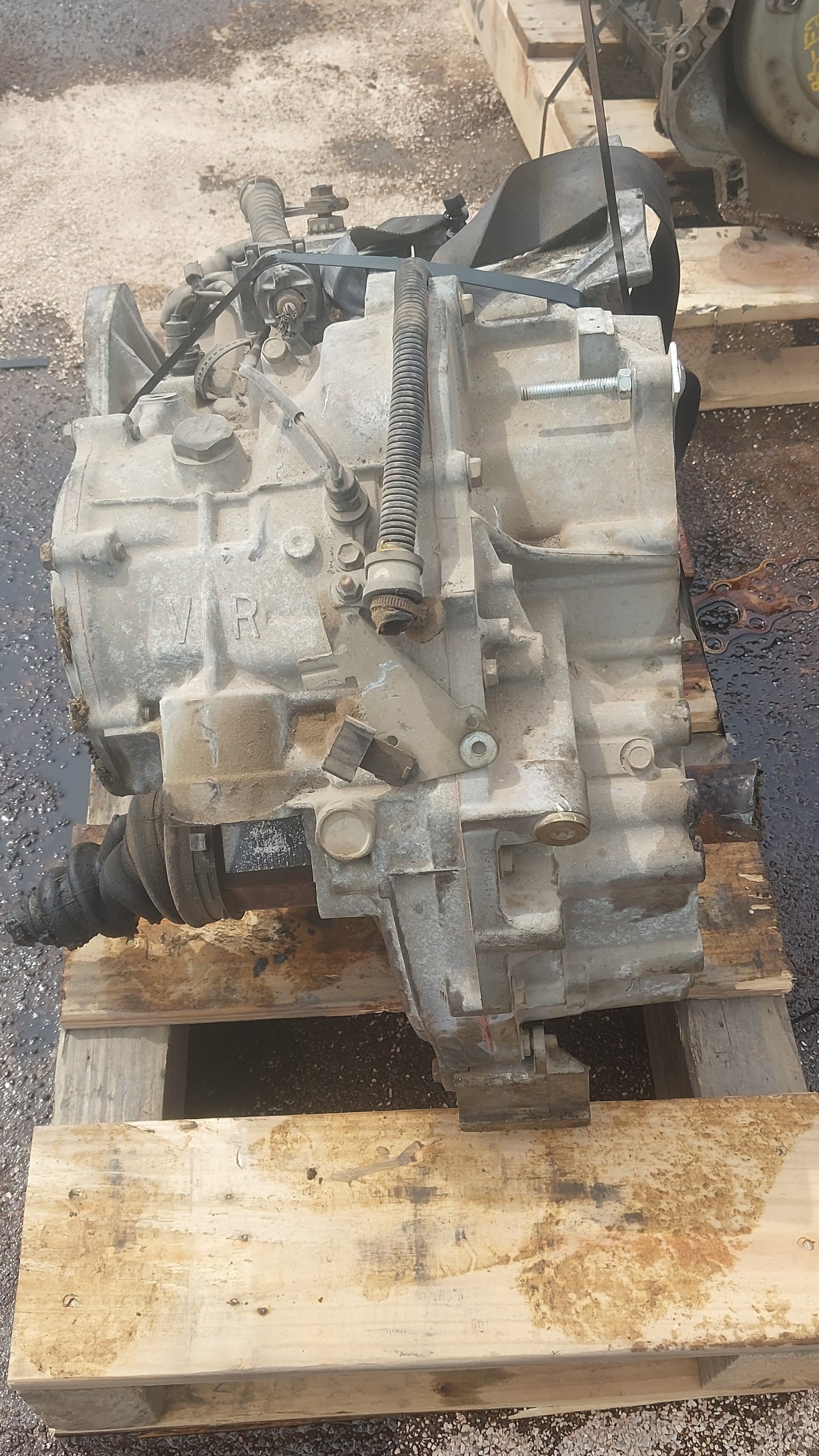 2004-2006 VOLVO S60  -  AUTOMATIC TRANSMISSION - #M18595
