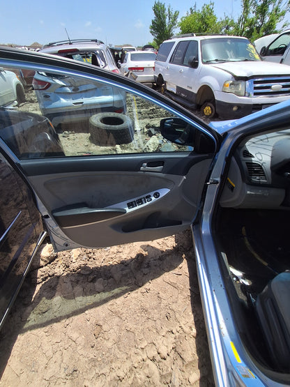 2014 Hyundai Accent - Stock #: M-19422 - ML-12