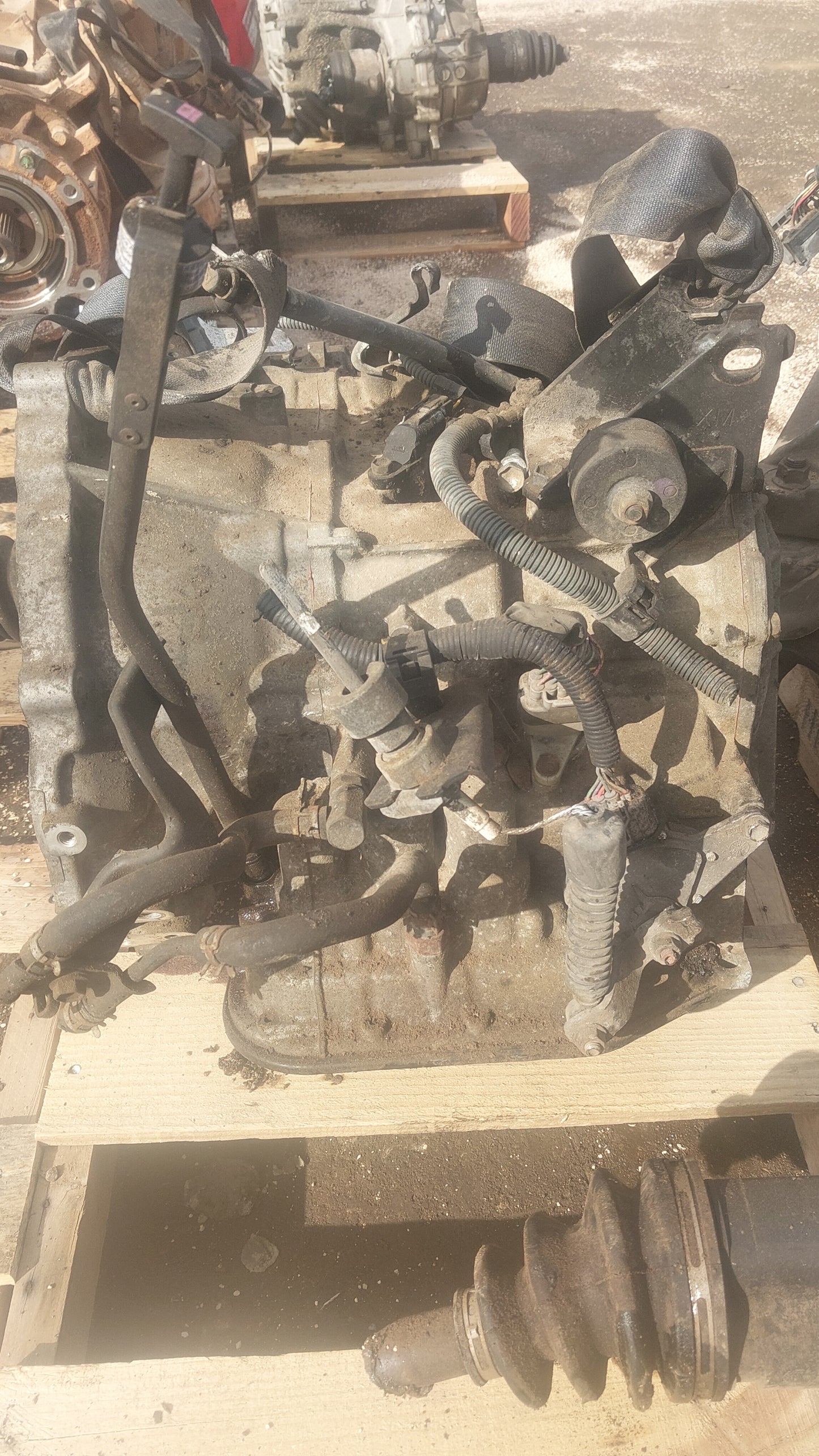 2008-2016 TOYOTA COROLLA  -  AUTOMATIC TRANSMISSION - #M18570