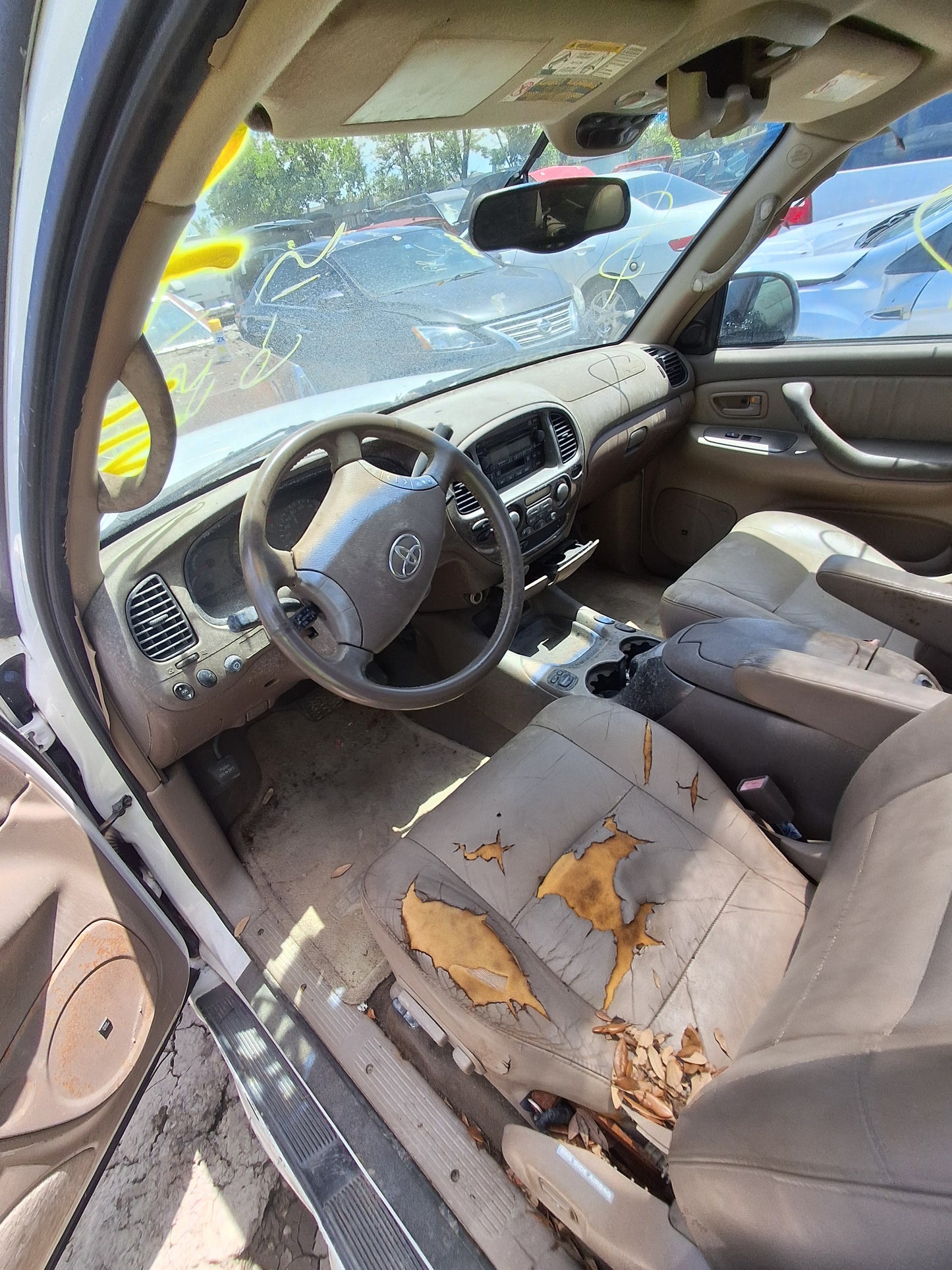 2003 Toyota Sequoia - Stock #: M19426 - ML-16