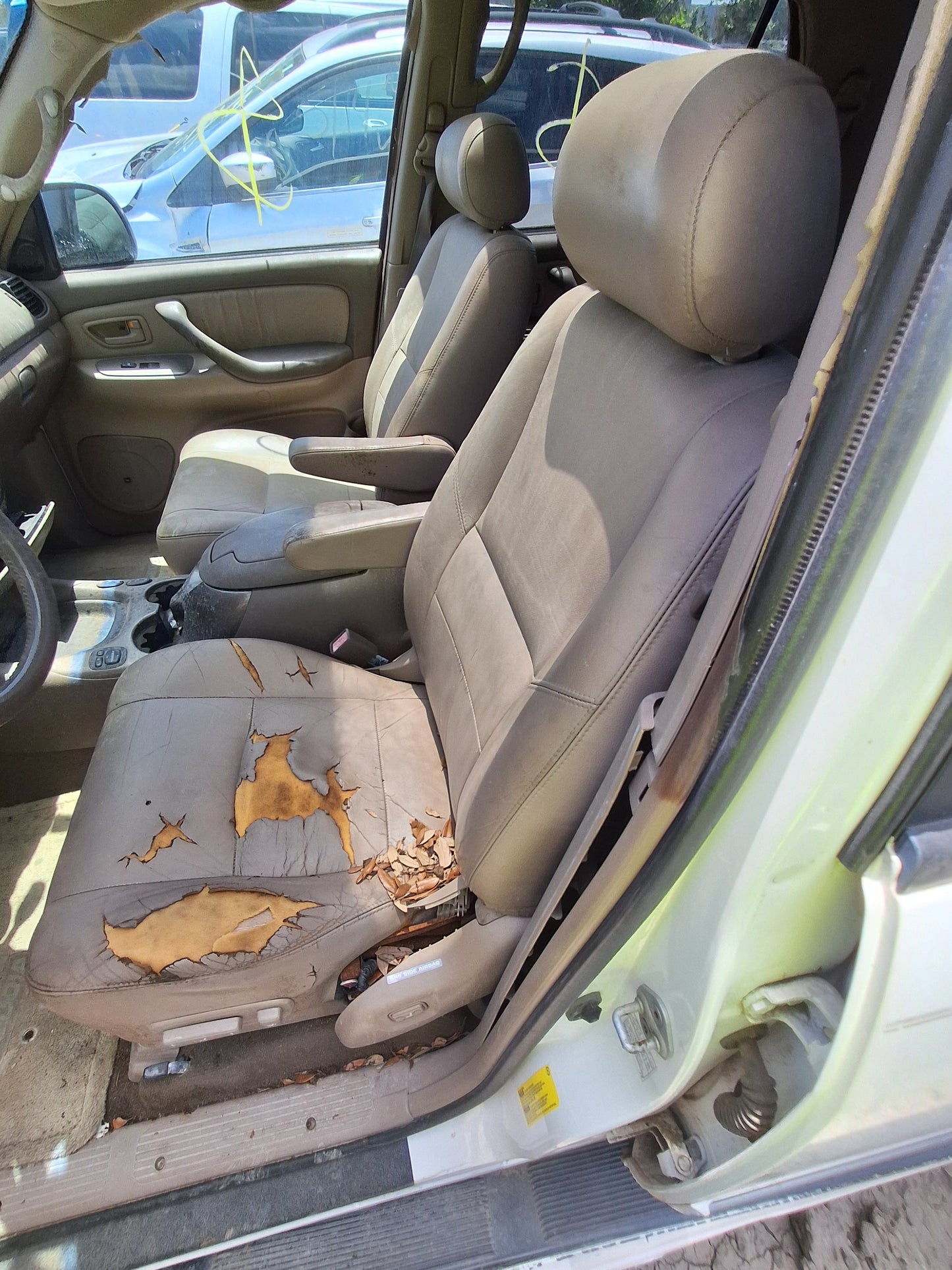 2003 Toyota Sequoia - Stock #: M19426 - ML-16