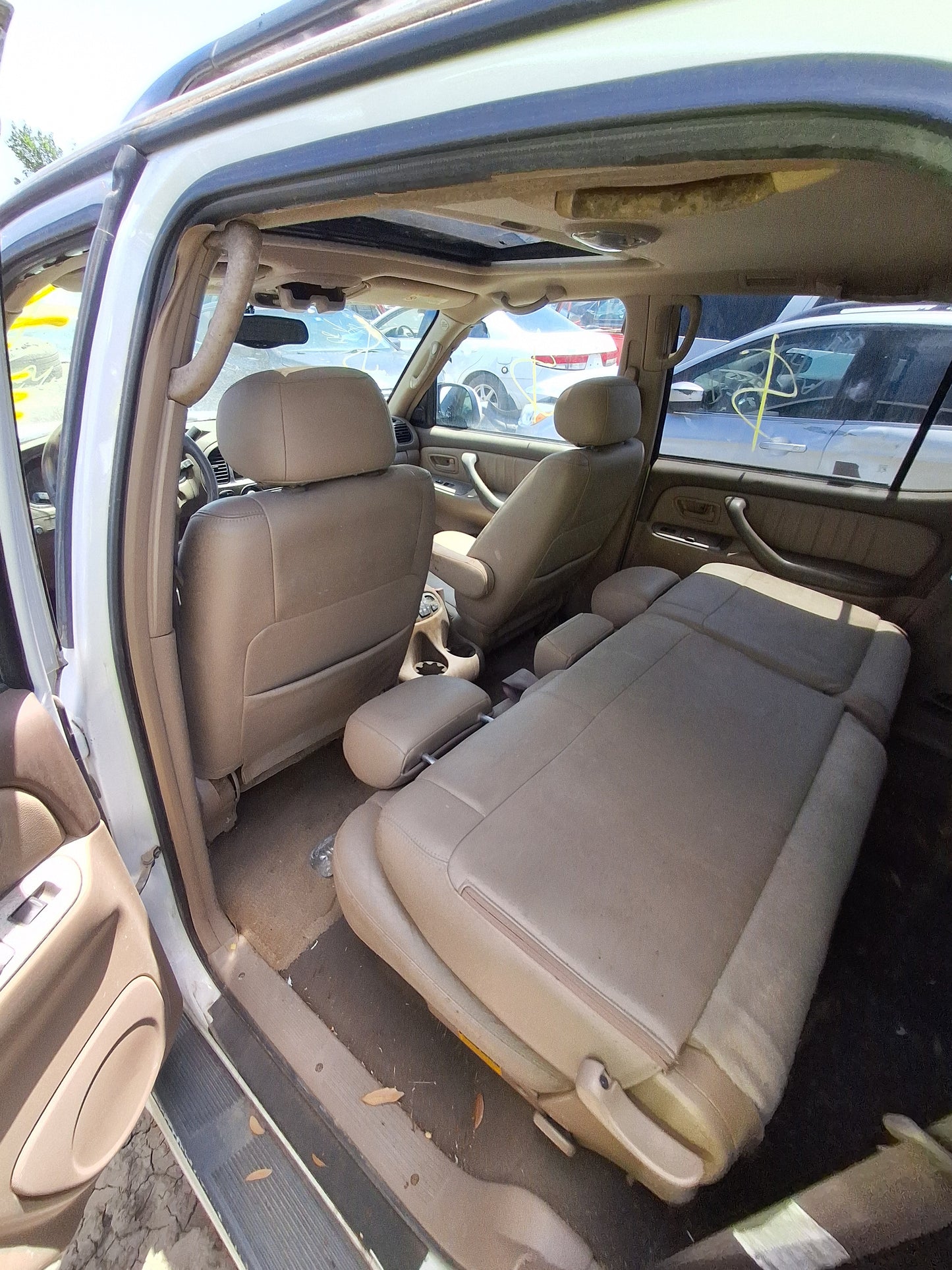 2003 Toyota Sequoia - Stock #: M19426 - ML-16