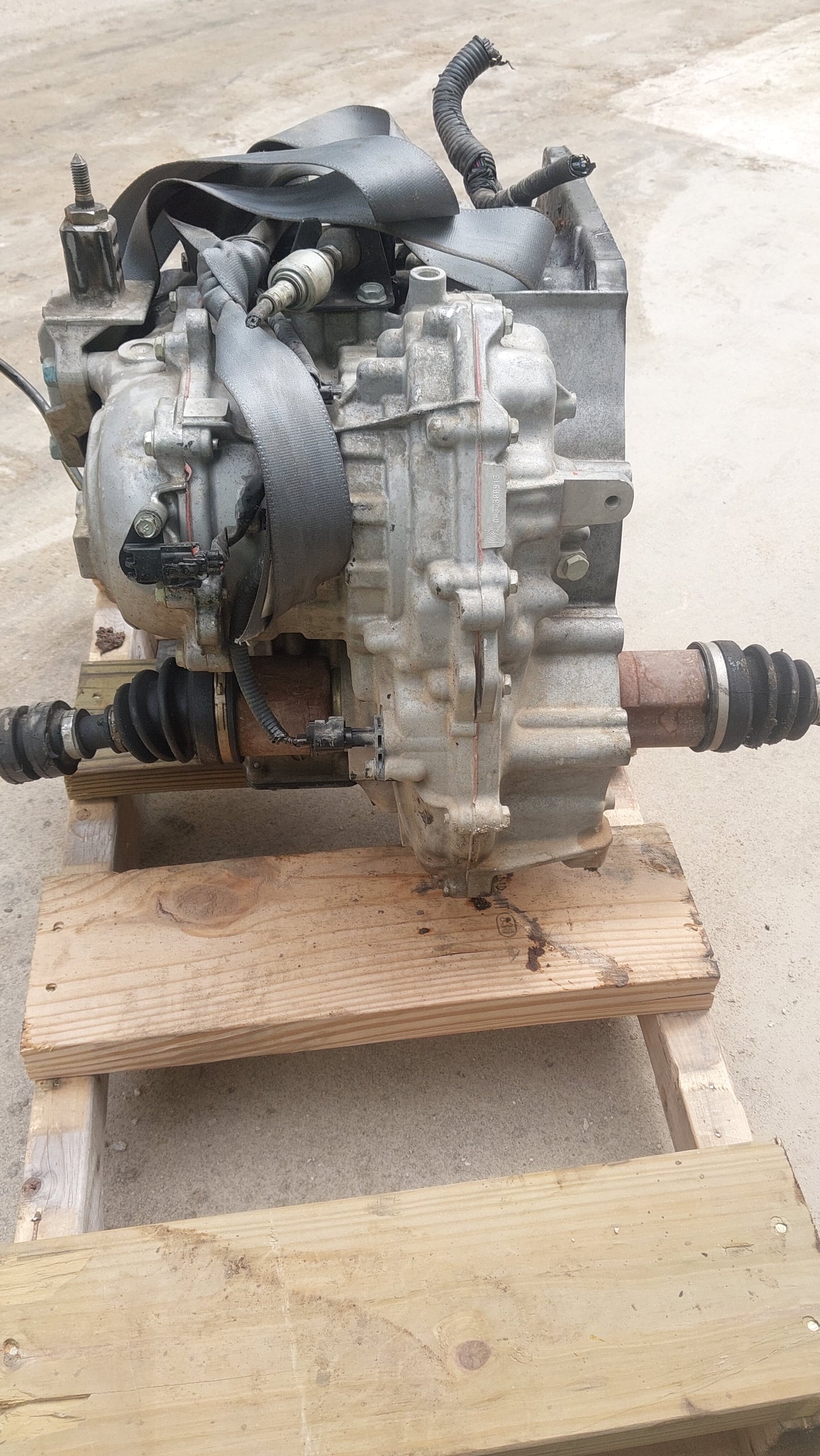 2013-2016 NISSAN VERSA  -  AUTOMATIC TRANSMISSION - #M18773