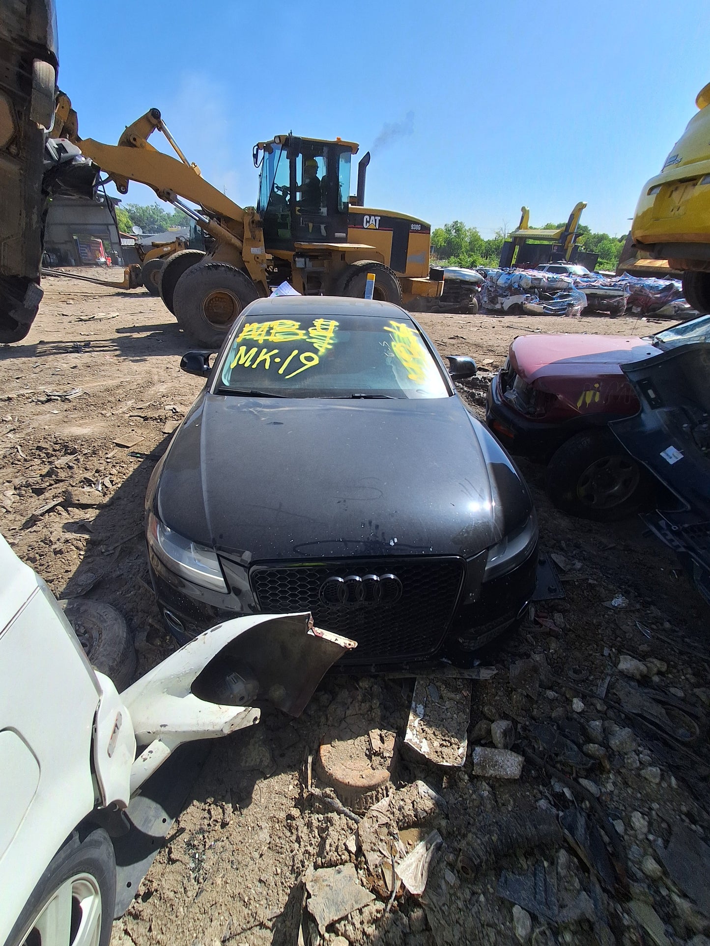 2009-2012 AUDI A4 - PARTING OUT-MK-19 - Stock #:M19409