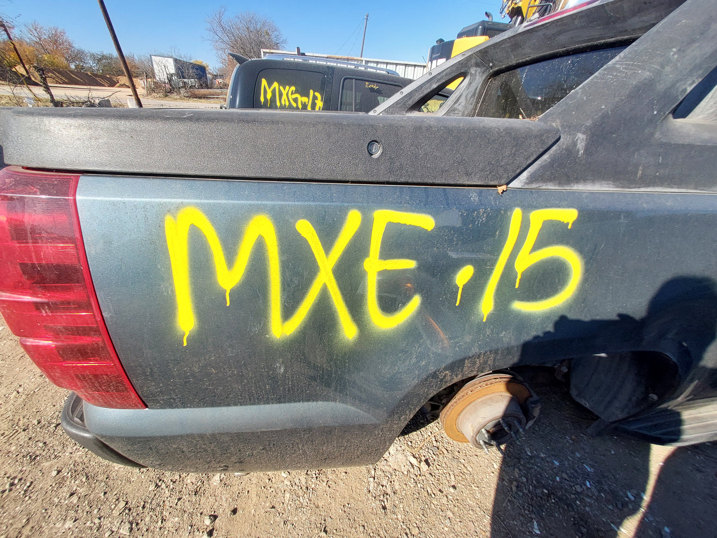 2011 CHEVY AVALANCHE - STOCK # M18165