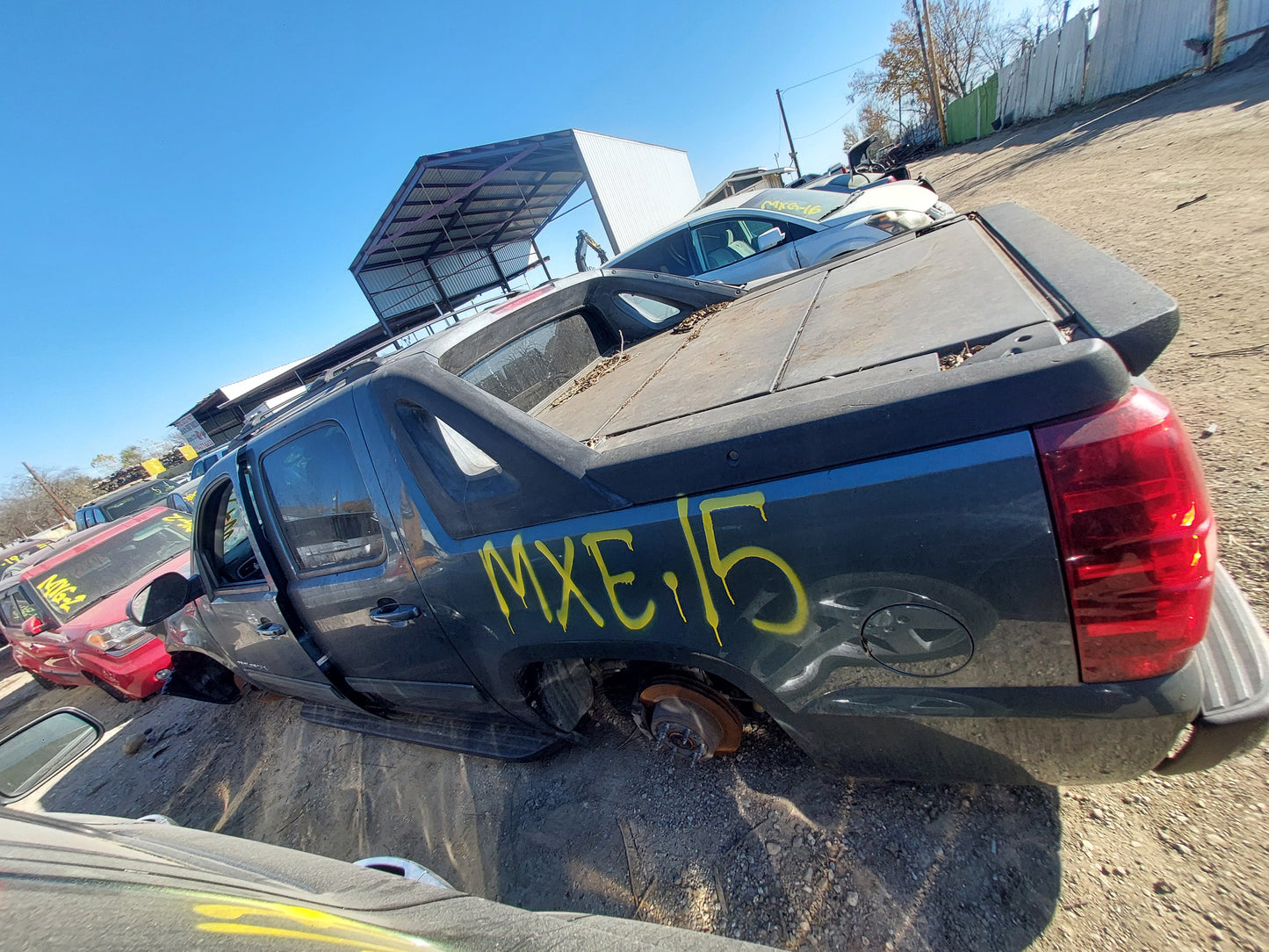 2011 CHEVY AVALANCHE - STOCK # M18165