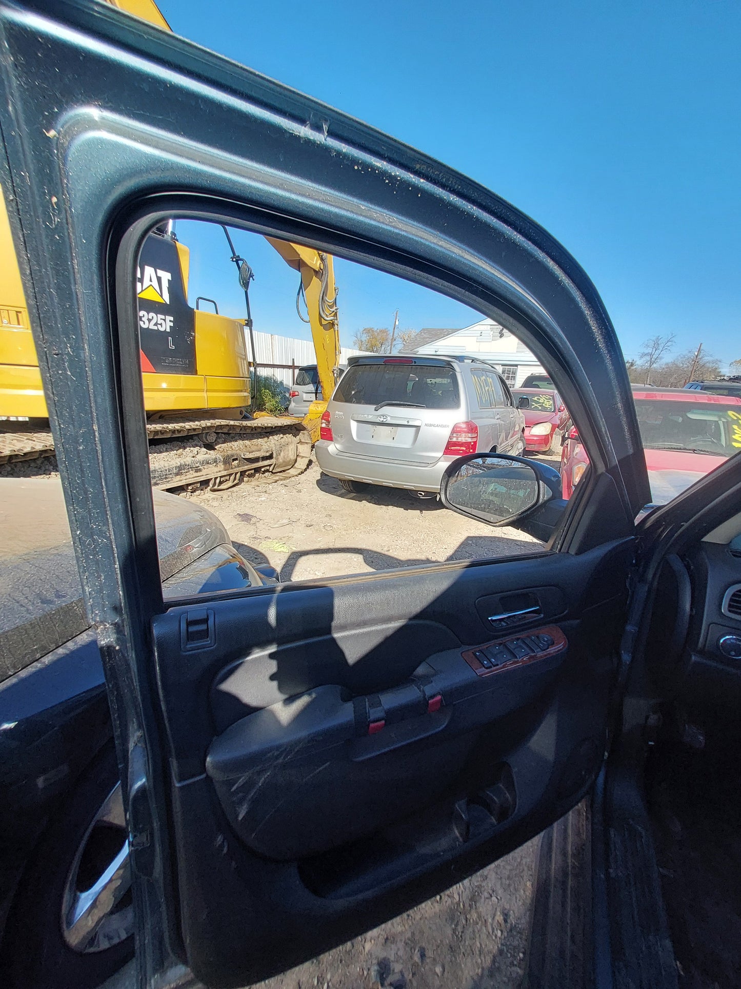 2011 CHEVY AVALANCHE - STOCK # M18165