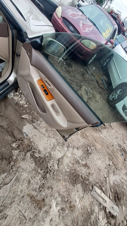 2000 LEXUS ES300 - STOCK #M18868