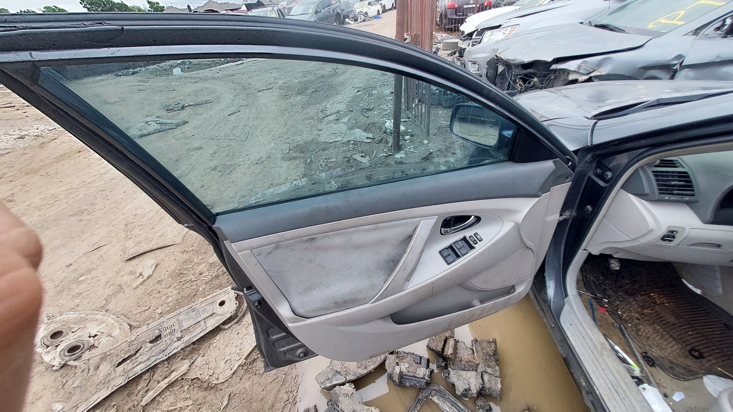 2009 TOYOTA CAMRY - STOCK #M18867