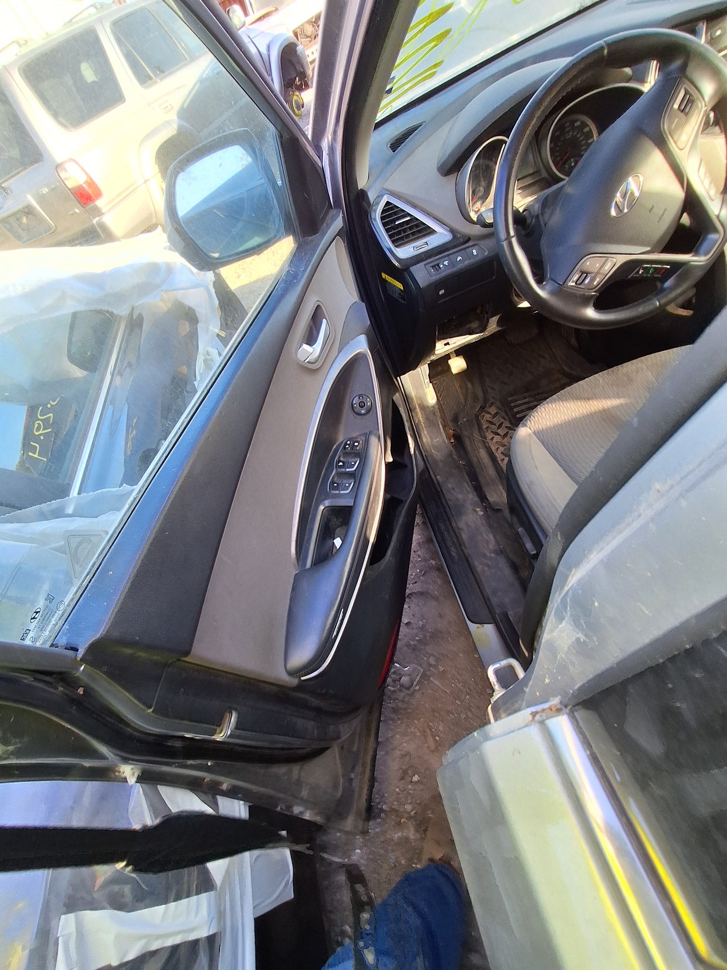 2014 HYUNDAI SANTA FE - STOCK #M19436