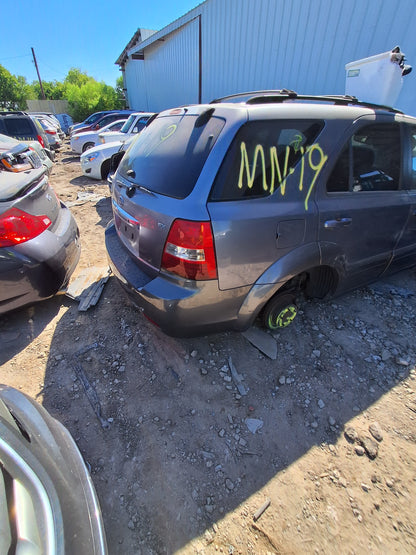 2003 - 2009 Kia Sorento - Stock #: M19469 MN-19