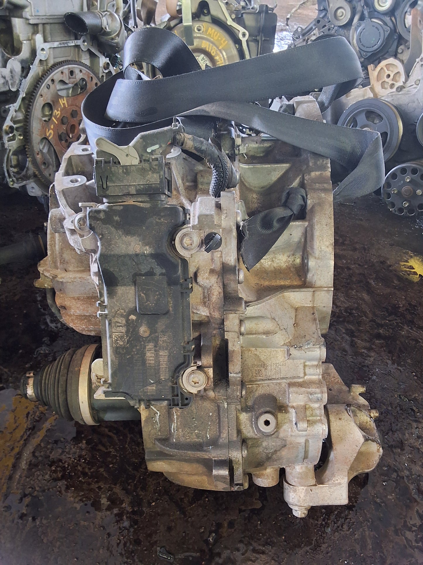 2017-2019 CHRYSLER PACIFICA- AUTOMATIC TRANSMISSION -# M18757