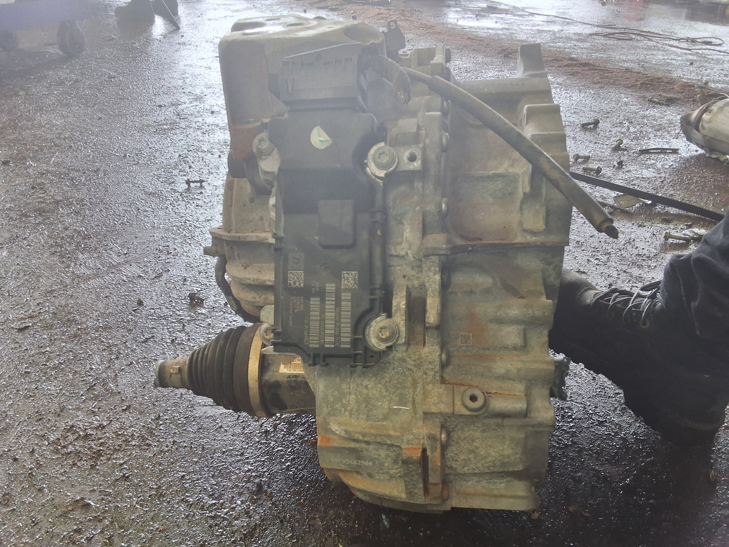 2015 CHRYSLER 200  -  AUTOMATIC TRANSMISSION - #M18805