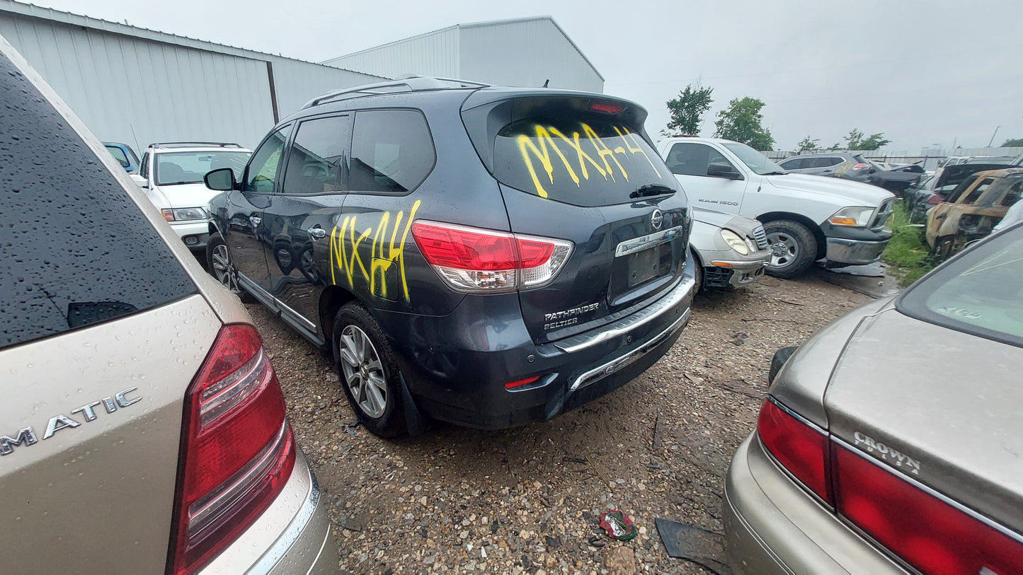 2013 NISSAN PATHFINDER - STOCK #M18874