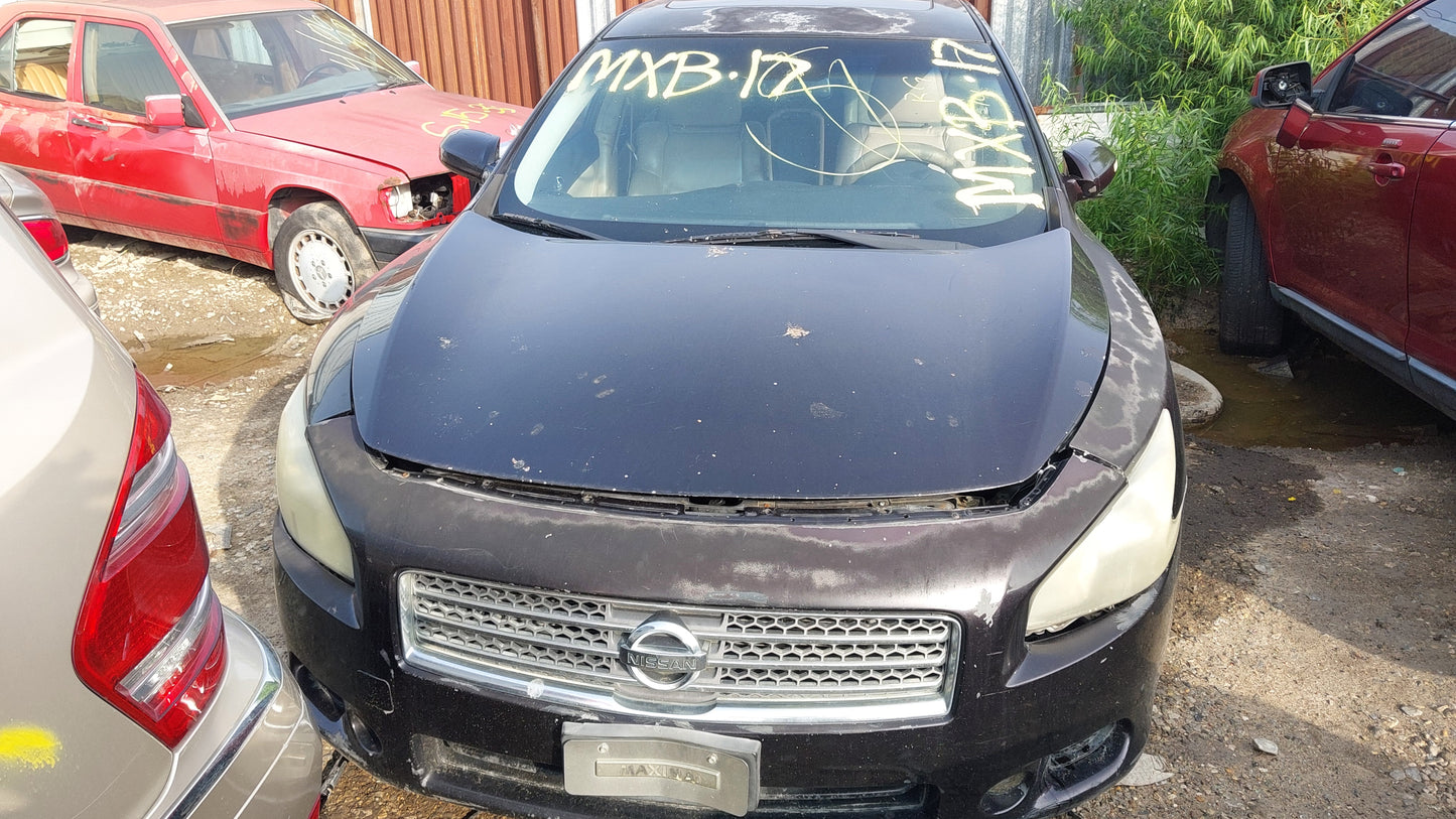 2005 Nissan Maxima - Stock #: M18907 - MXB-17