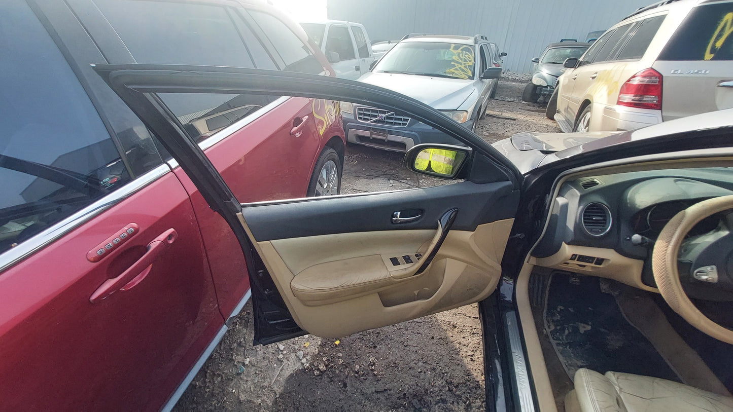 2005 Nissan Maxima - Stock #: M18907 - MXB-17
