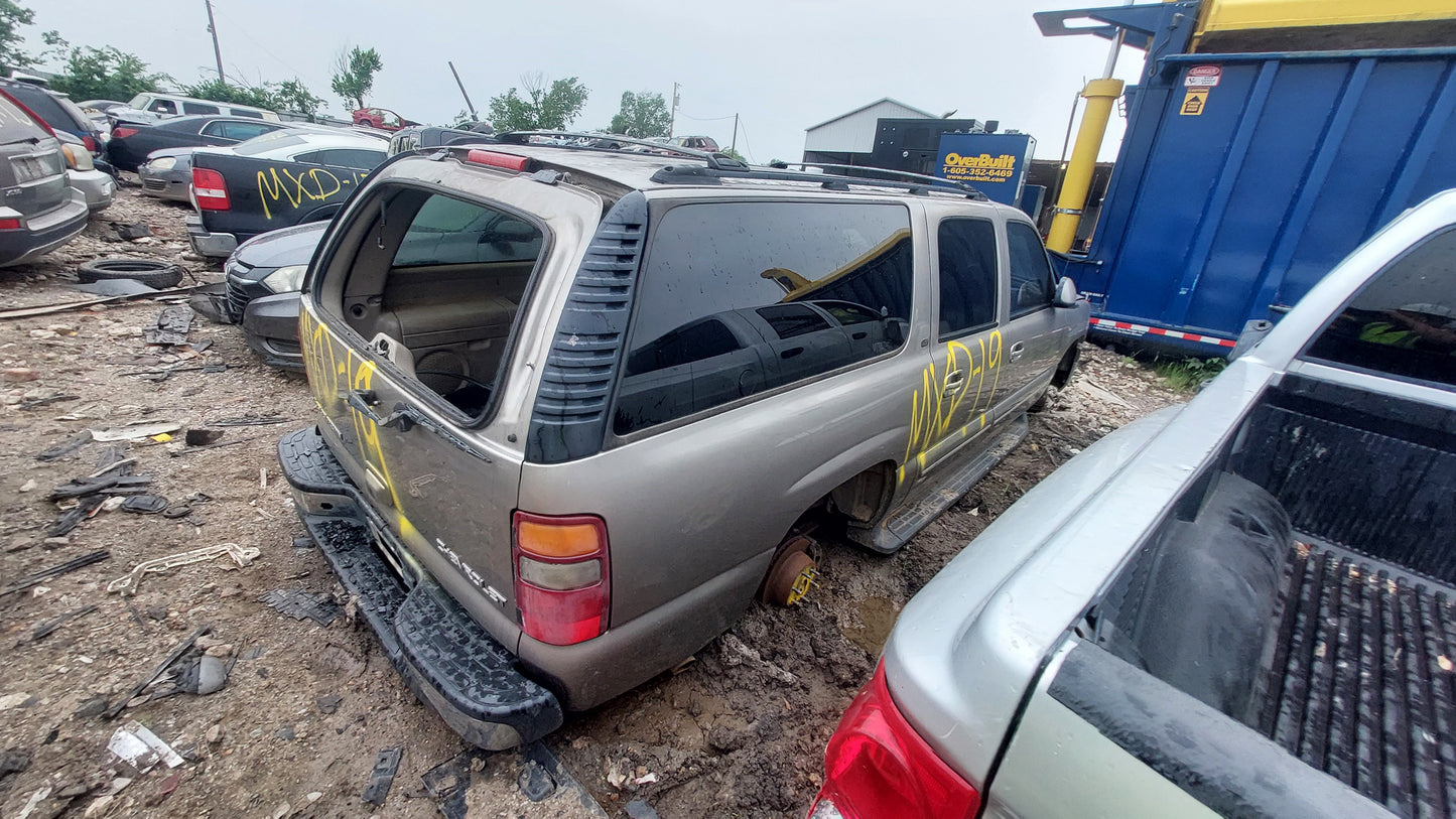 2003-2006 Chevrolet Suburban - Stock #: M18949