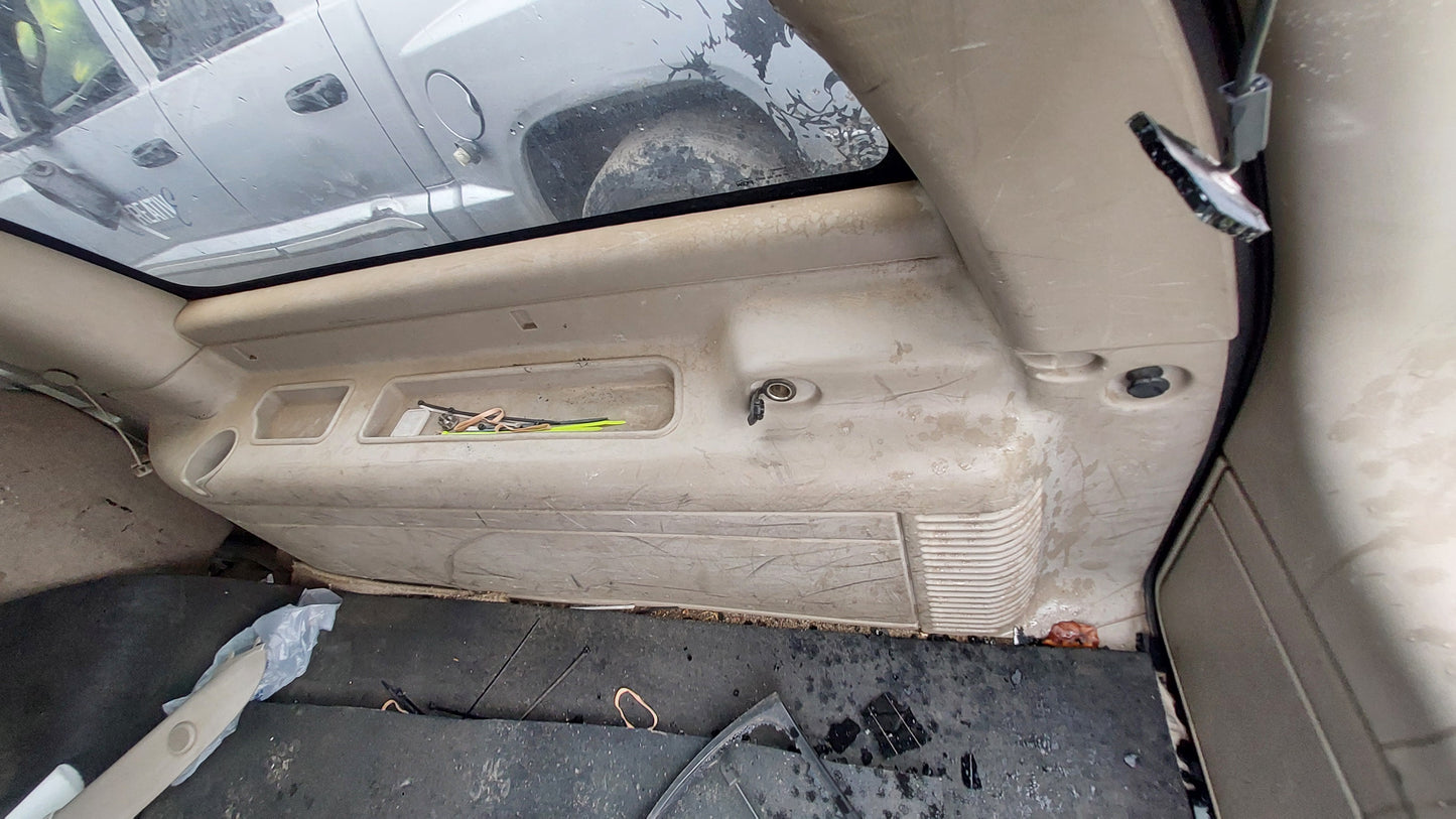 2003-2006 Chevrolet Suburban - Stock #: M18949