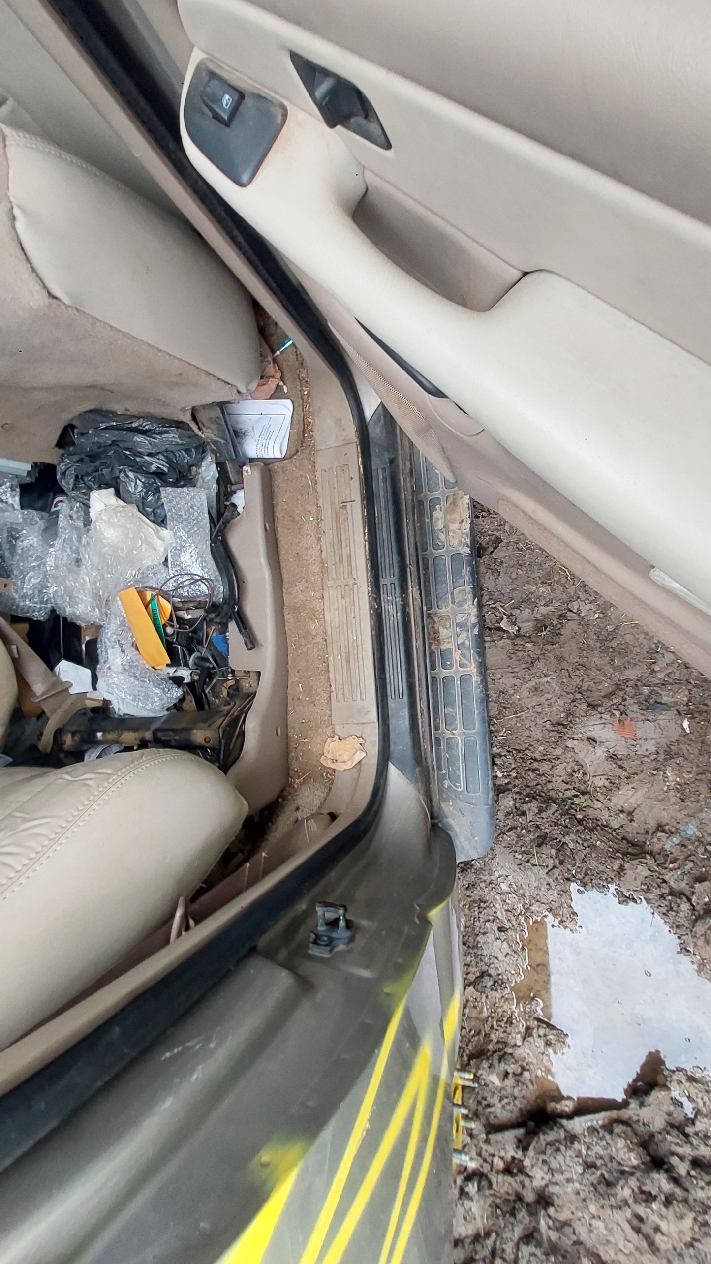 2003-2006 Chevrolet Suburban - Stock #: M18949